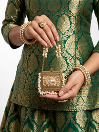 Royal Pearl Square mini Metal Clutch